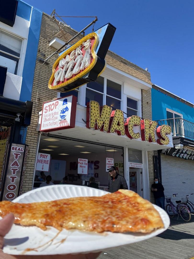 Mack's Pizza